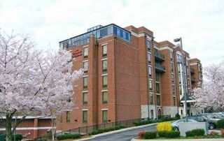 Hampton Inn Apartments Facade